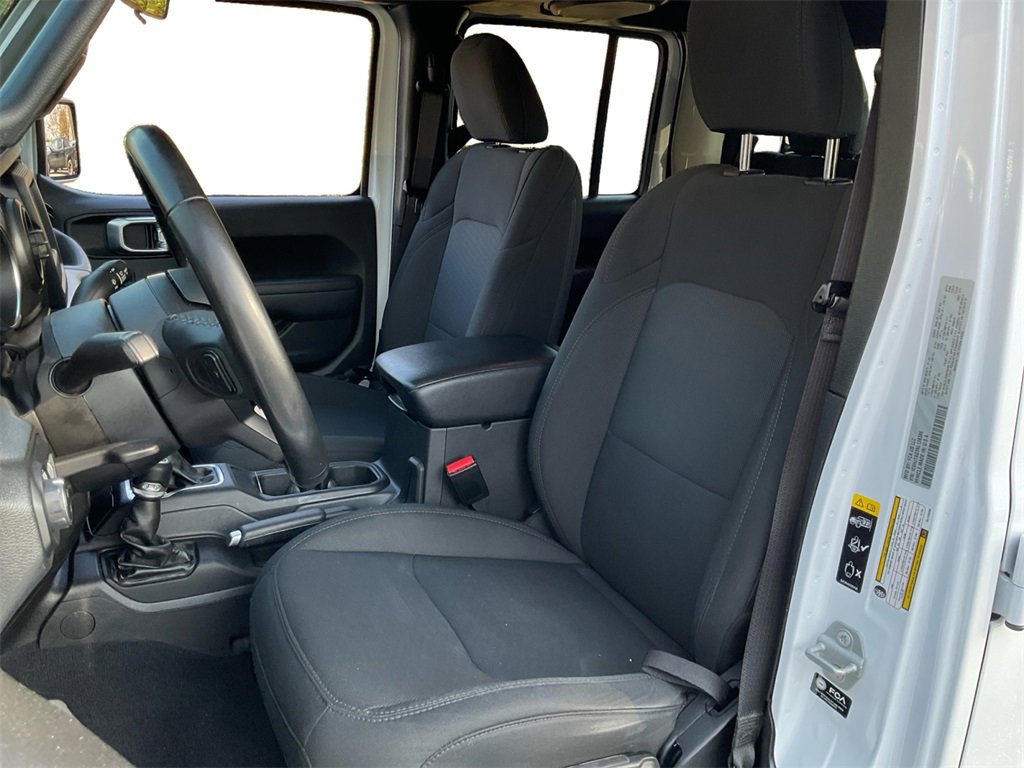 Used 2022 Jeep Gladiator Willys image 25