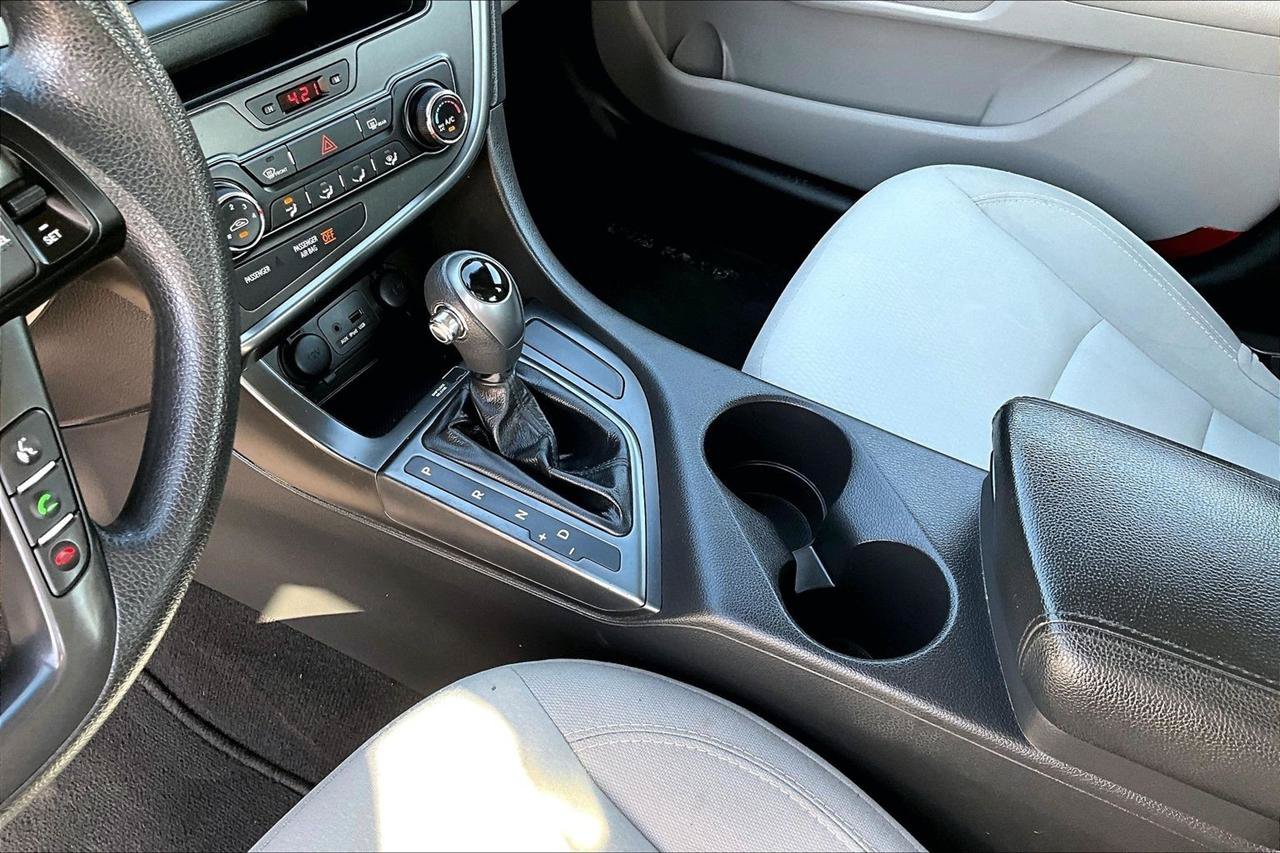 Used 2013 Kia Optima LX FWD image 19