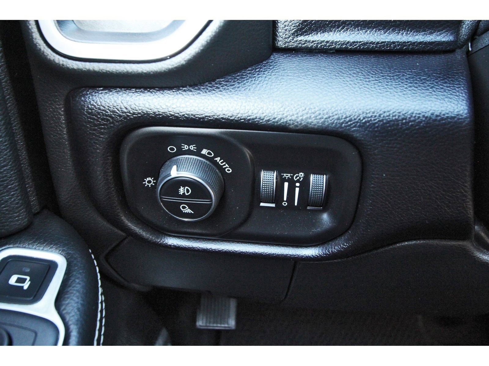 Used 2022 RAM 2500 Laramie image 22