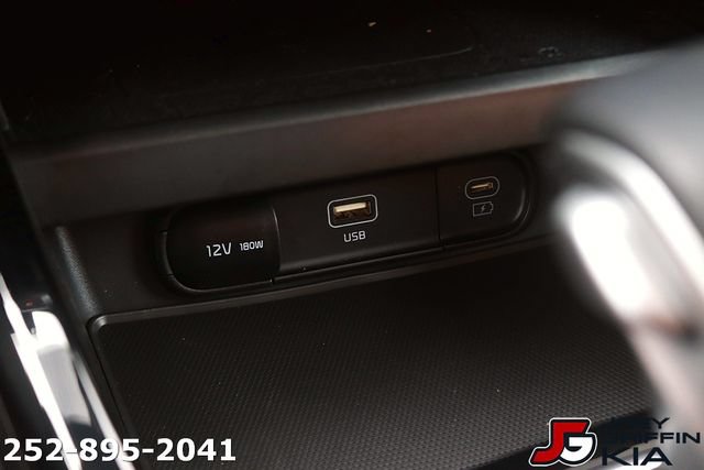 Certified 2025 Kia Soul EX FWD image 23