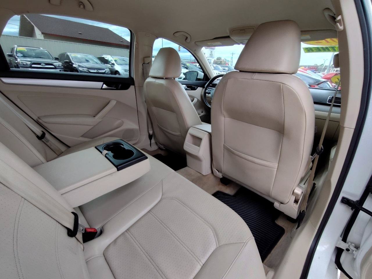 Used 2012 Volkswagen Passat 2.5 SE FWD image 36