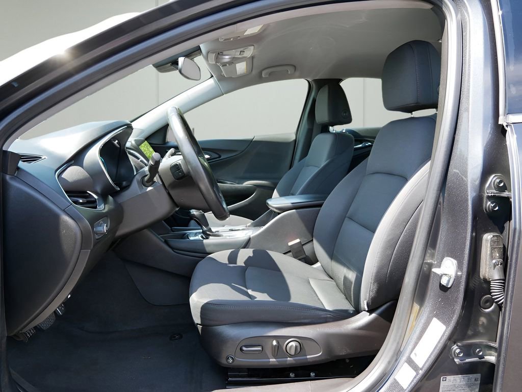 Used 2016 Chevrolet Malibu LT FWD image 10