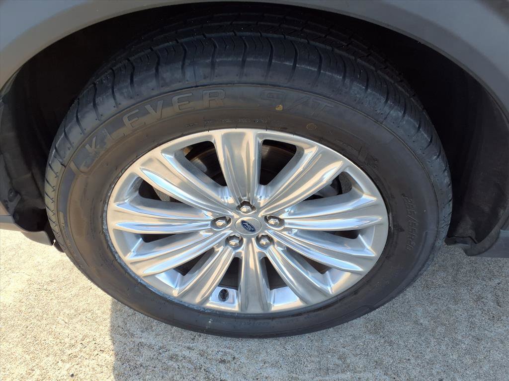 Used 2020 Ford Explorer Limited image 23