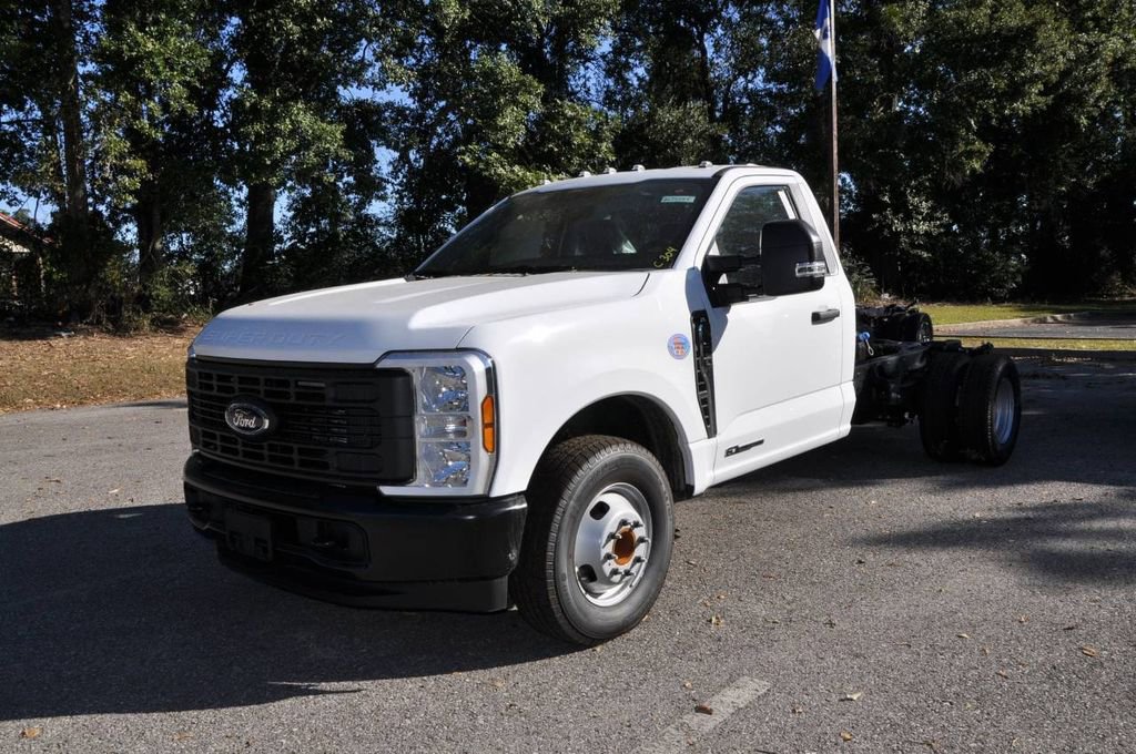 New 2026 Ford F350 XL image 1