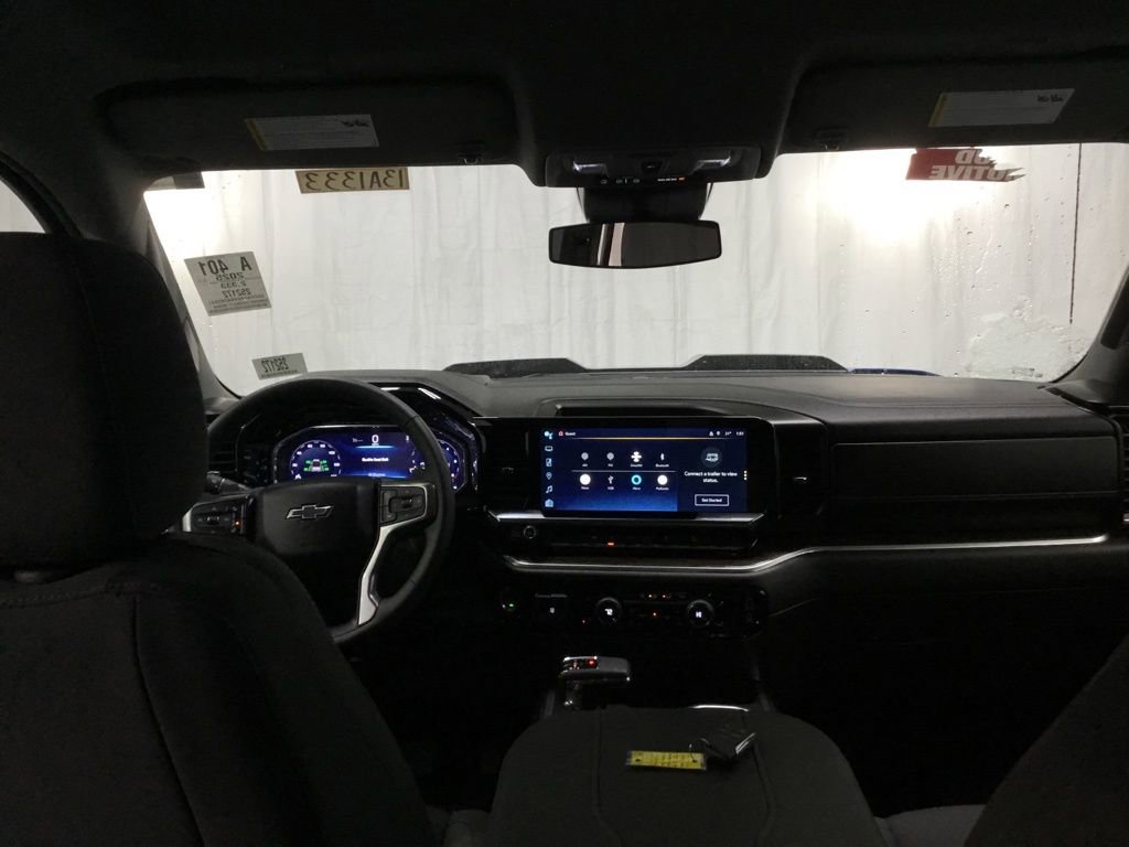 Used 2025 Chevrolet Silverado 1500 LT Trail Boss w/ Convenience Package II image 31