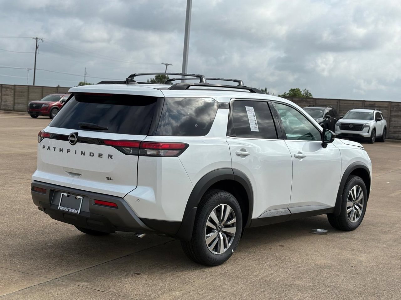 New 2026 Nissan Pathfinder SL FWD image 7