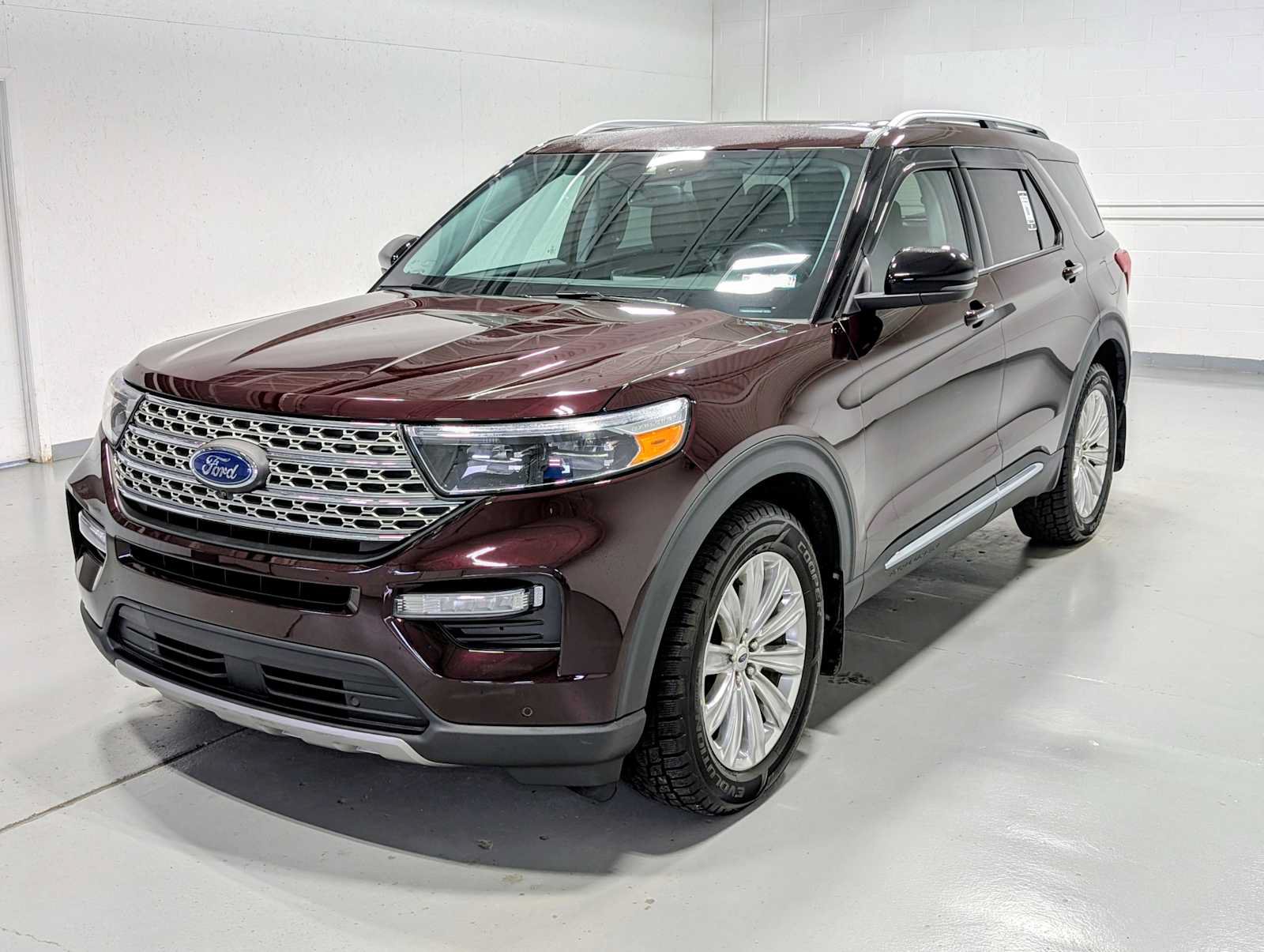 Used 2022 Ford Explorer Limited w/ Equipment Group 301A AWD/4WD image 1