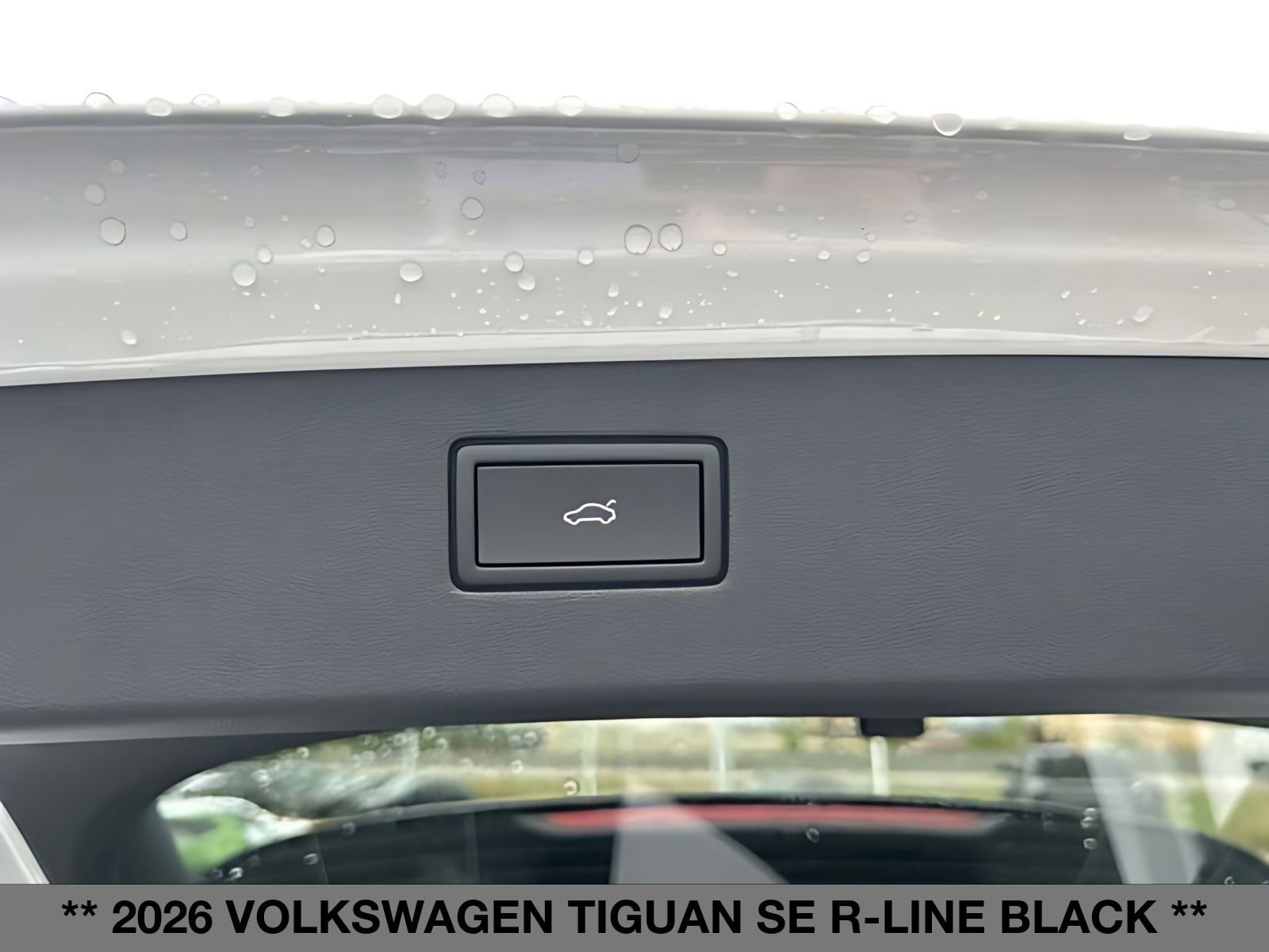 New 2026 Volkswagen Tiguan SE R-Line AWD/4WD image 16