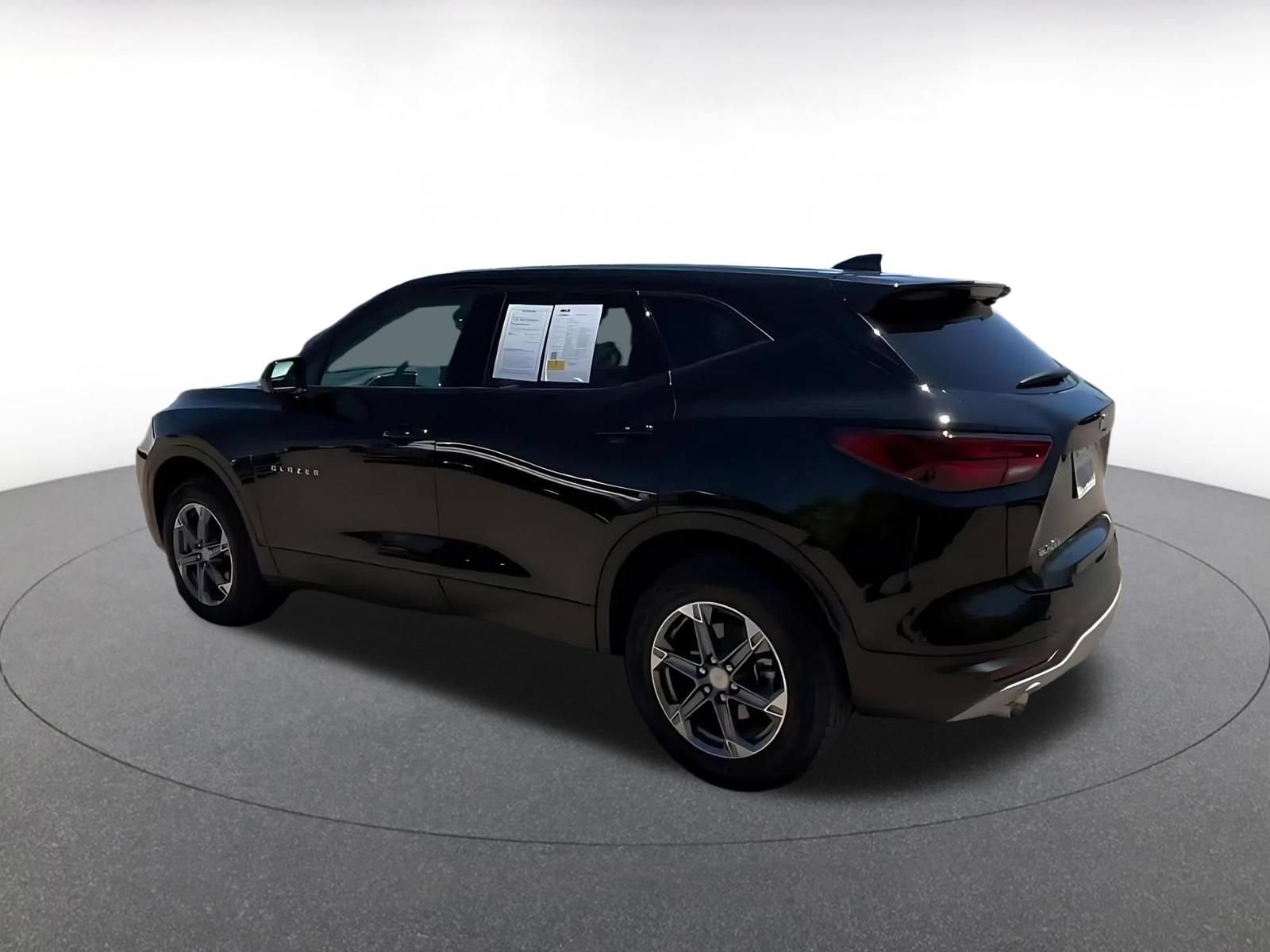 Used 2026 Chevrolet Blazer LT FWD image 10
