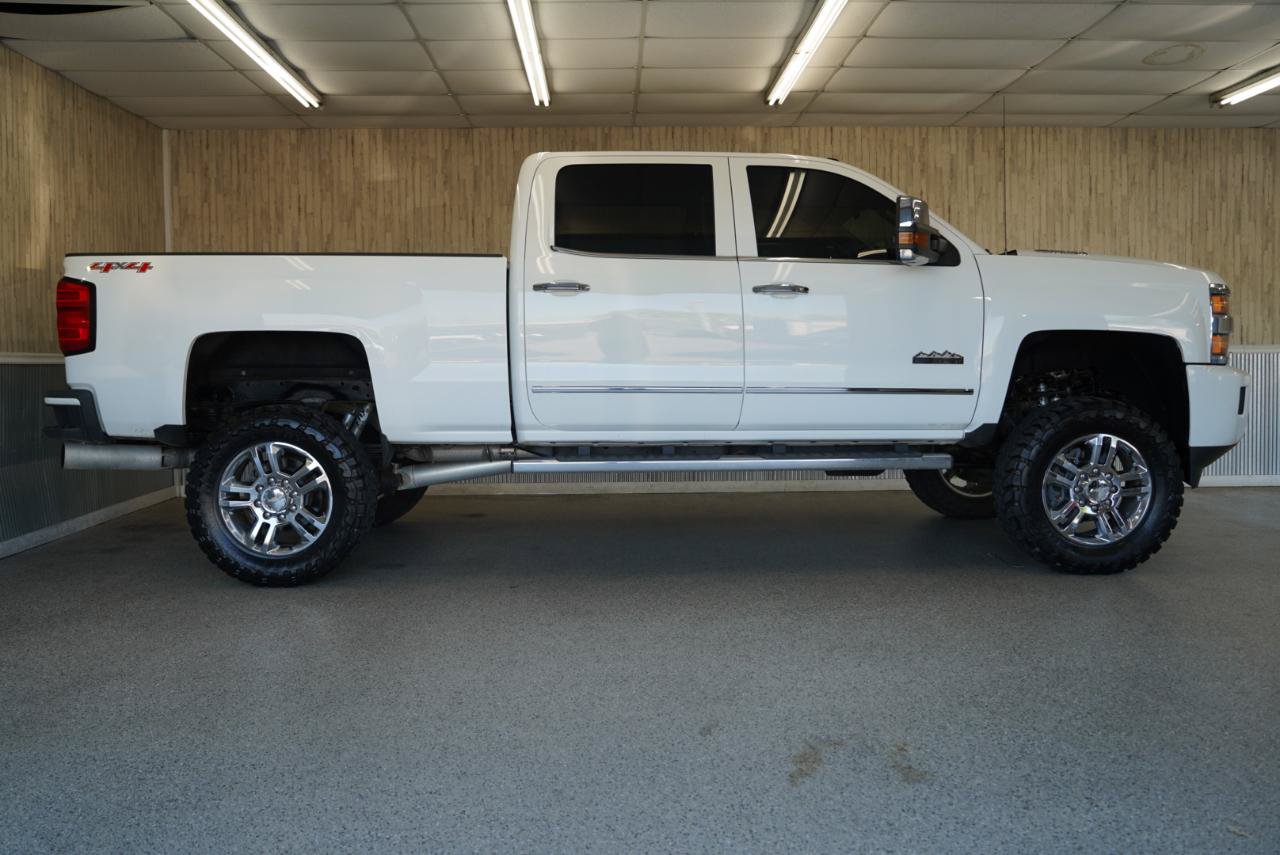 Used 2015 Chevrolet Silverado 2500 High Country w/ Duramax Plus Package AWD/4WD image 6