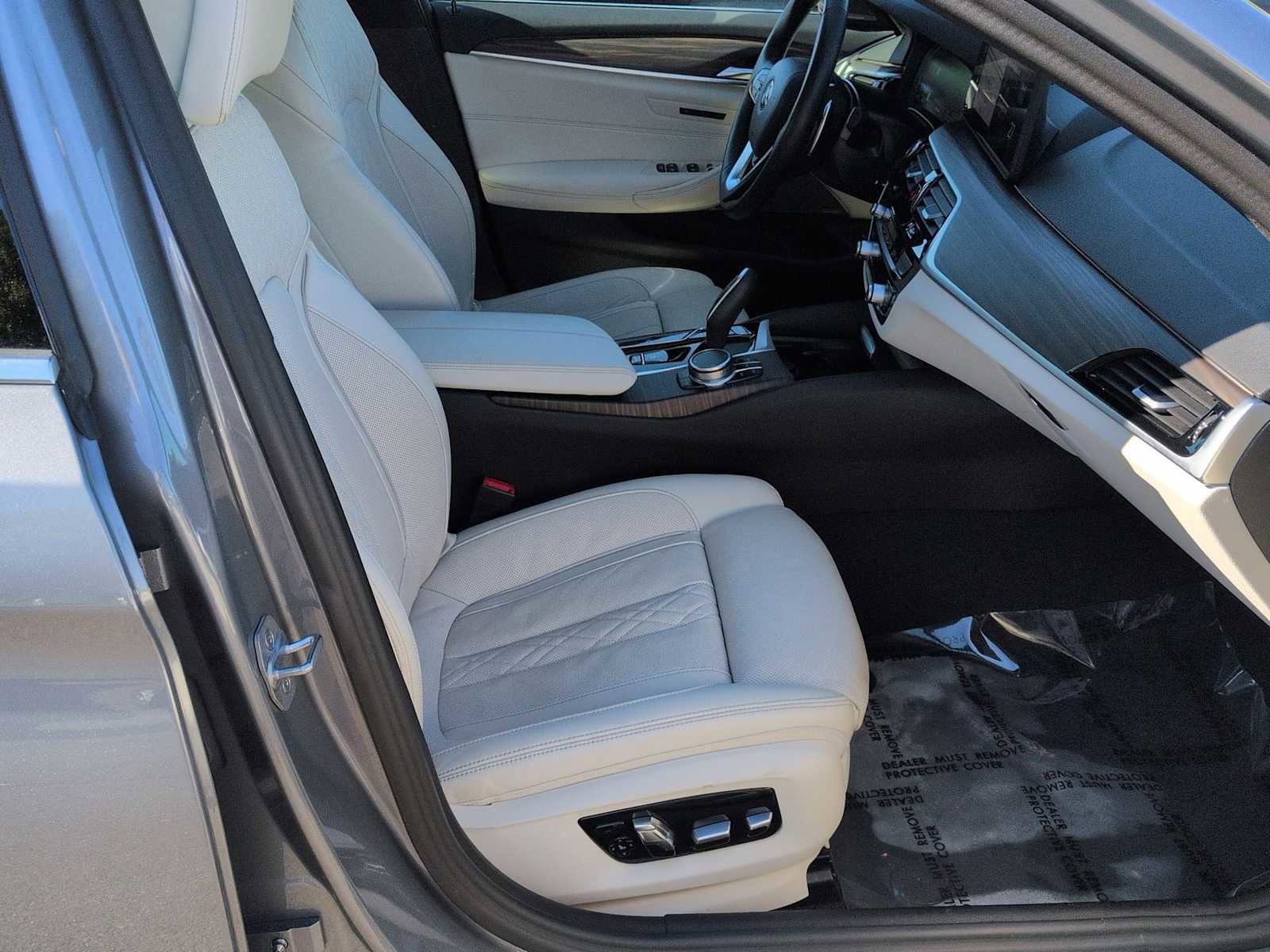 Used 2023 BMW 540i xDrive w/ Premium Package AWD/4WD image 24