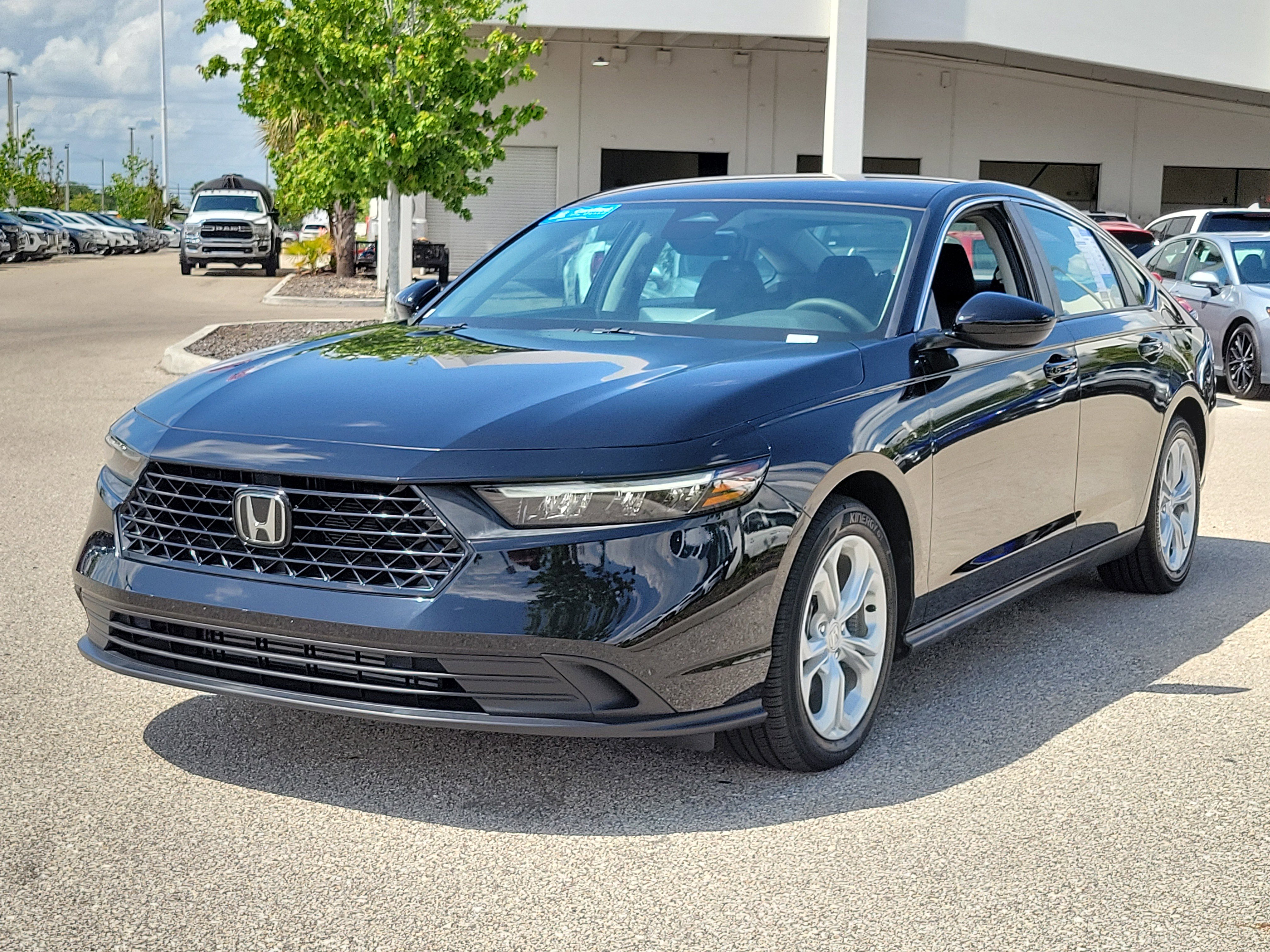 Certified 2023 Honda Accord LX image 3
