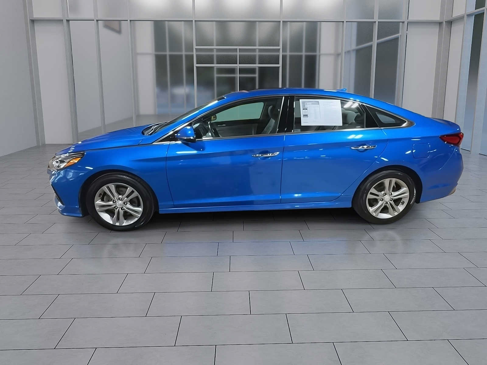 Used 2018 Hyundai Sonata Limited w/ Cargo Package FWD image 5