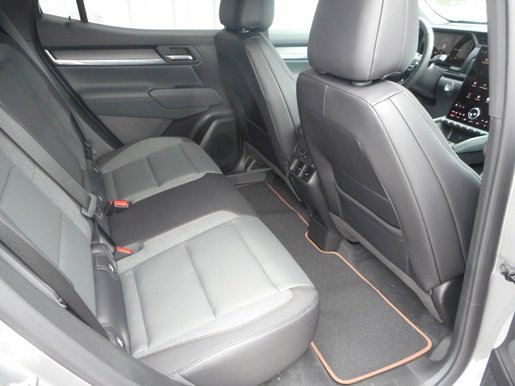 New 2026 GMC Terrain AT4 w/ Convenience Package III AWD/4WD image 17