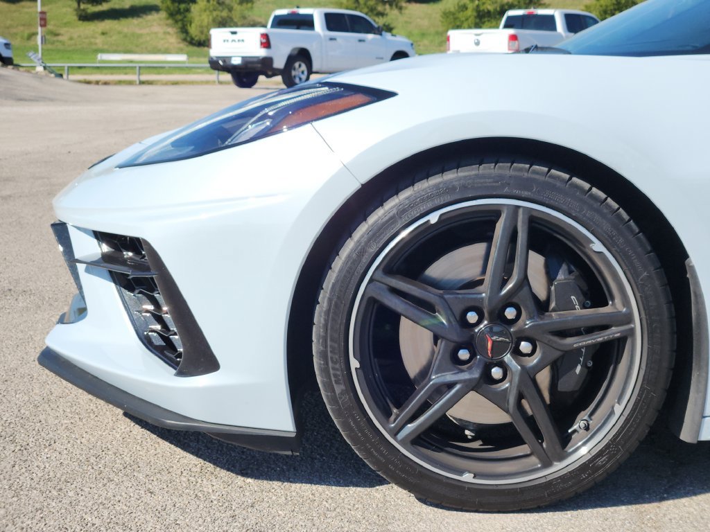 Used 2023 Chevrolet Corvette Stingray Preferred Conv w/ Z51 Performance Package RWD image 8