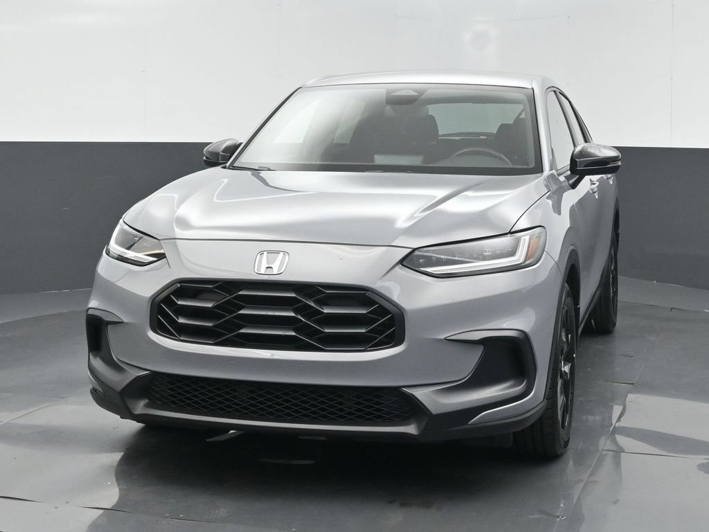 Used 2025 Honda HR-V Sport image 2