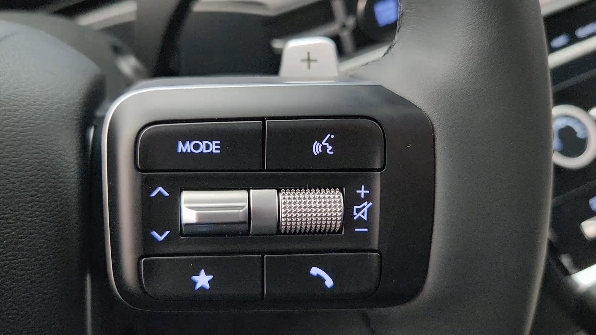 New 2026 Hyundai Santa Fe SE image 12