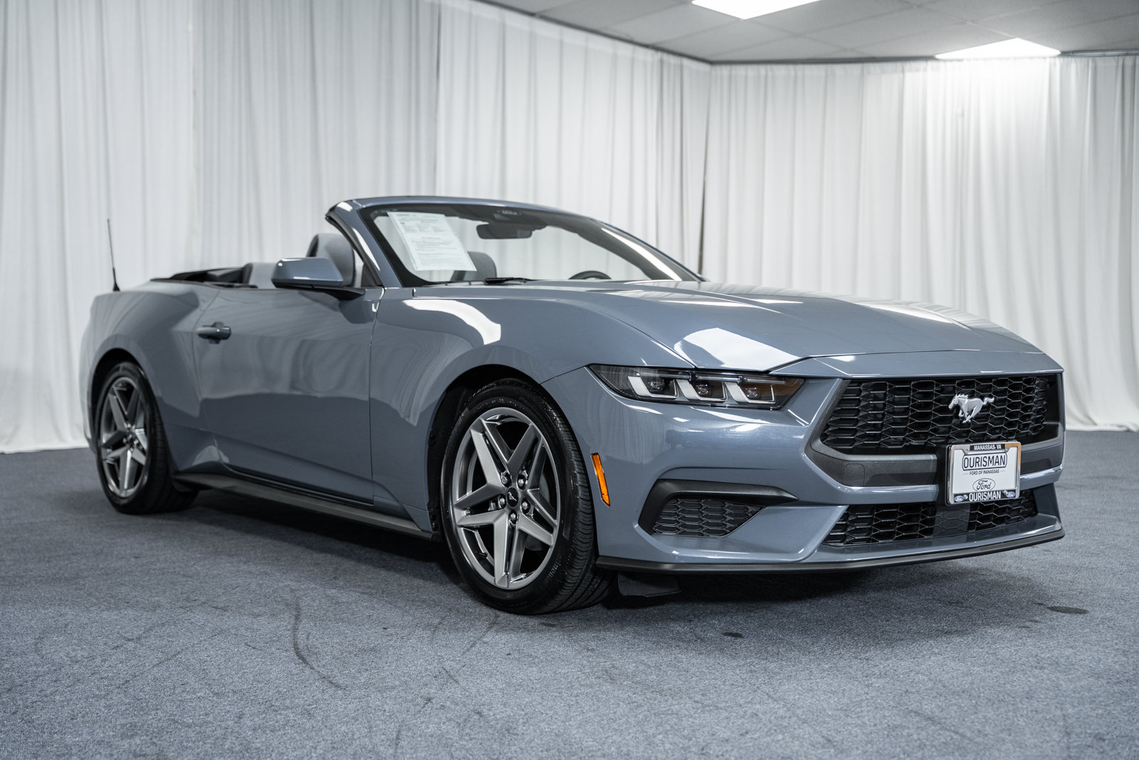 Used 2024 Ford Mustang Convertible RWD image 19