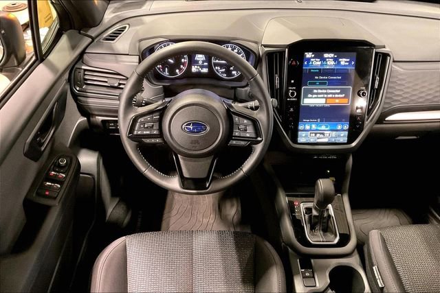 Used 2025 Subaru Forester Premium image 5