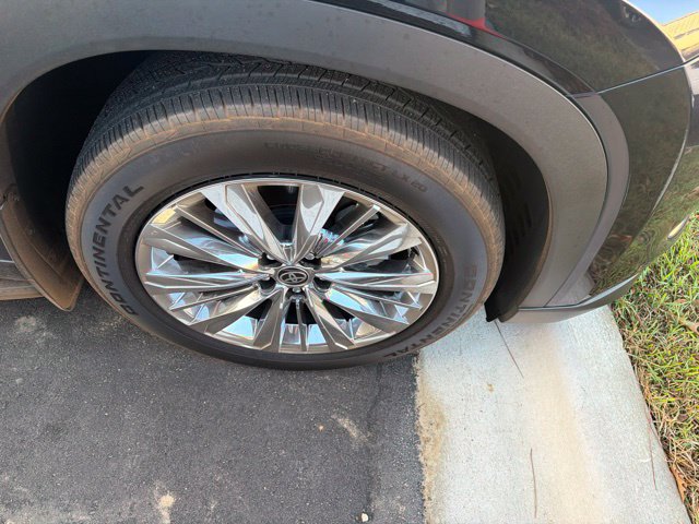 Used 2025 Toyota Grand Highlander AWD image 9