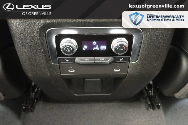 Used 2022 GMC Yukon SLT w/ SLT Luxury Package AWD/4WD image 25