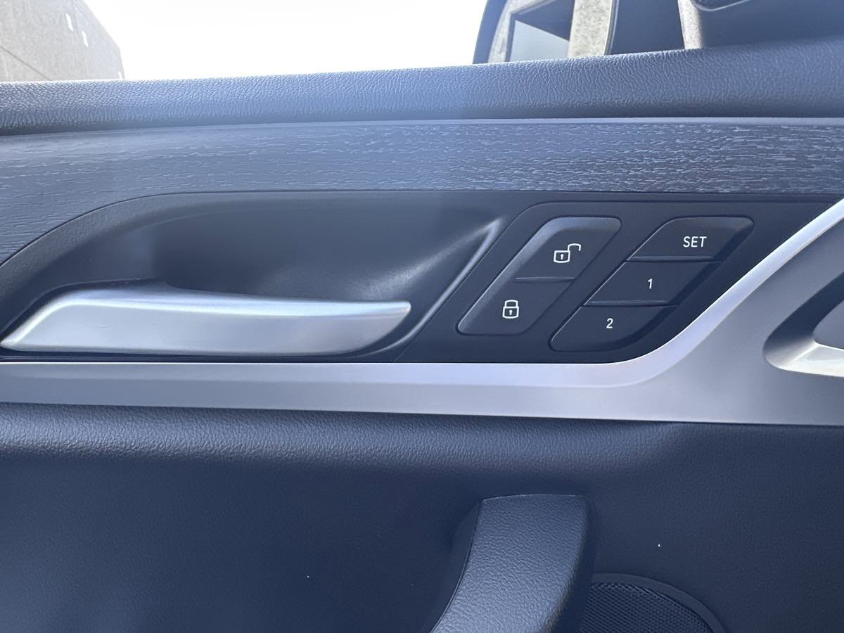 Used 2024 BMW X3 xDrive30i image 36