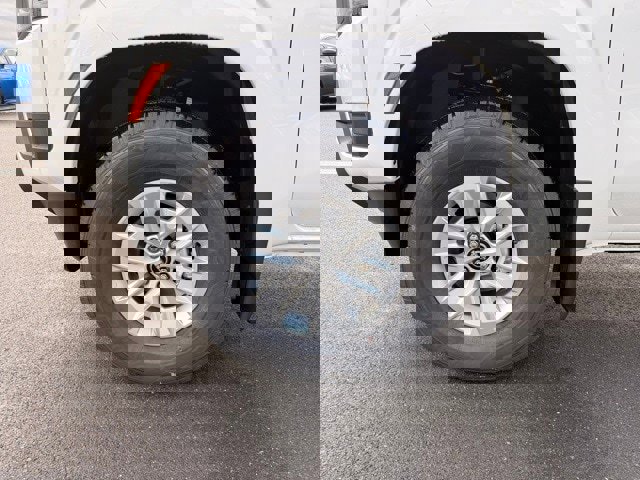 New 2026 Nissan Frontier S image 9