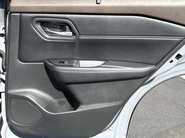 Used 2023 Nissan Rogue SL w/ SL Premium Package FWD image 27