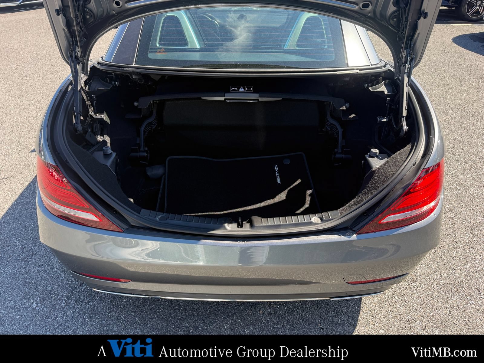 Used 2017 Mercedes-Benz SLC 300 image 25