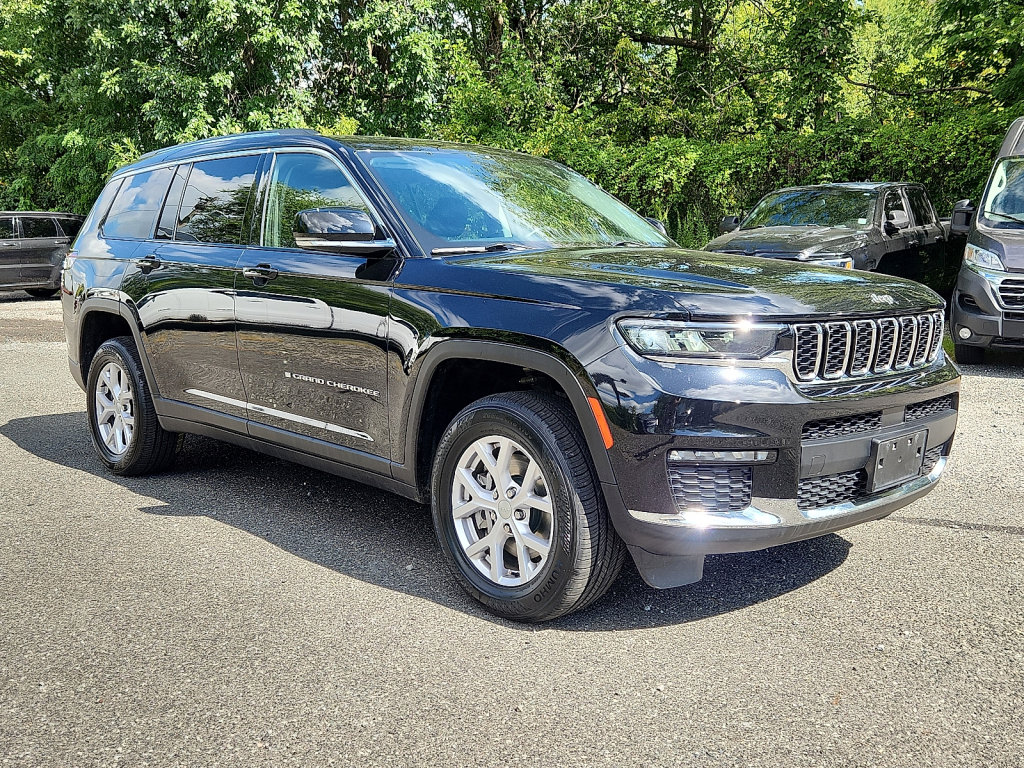 Used 2022 Jeep Grand Cherokee L Limited AWD/4WD image 7