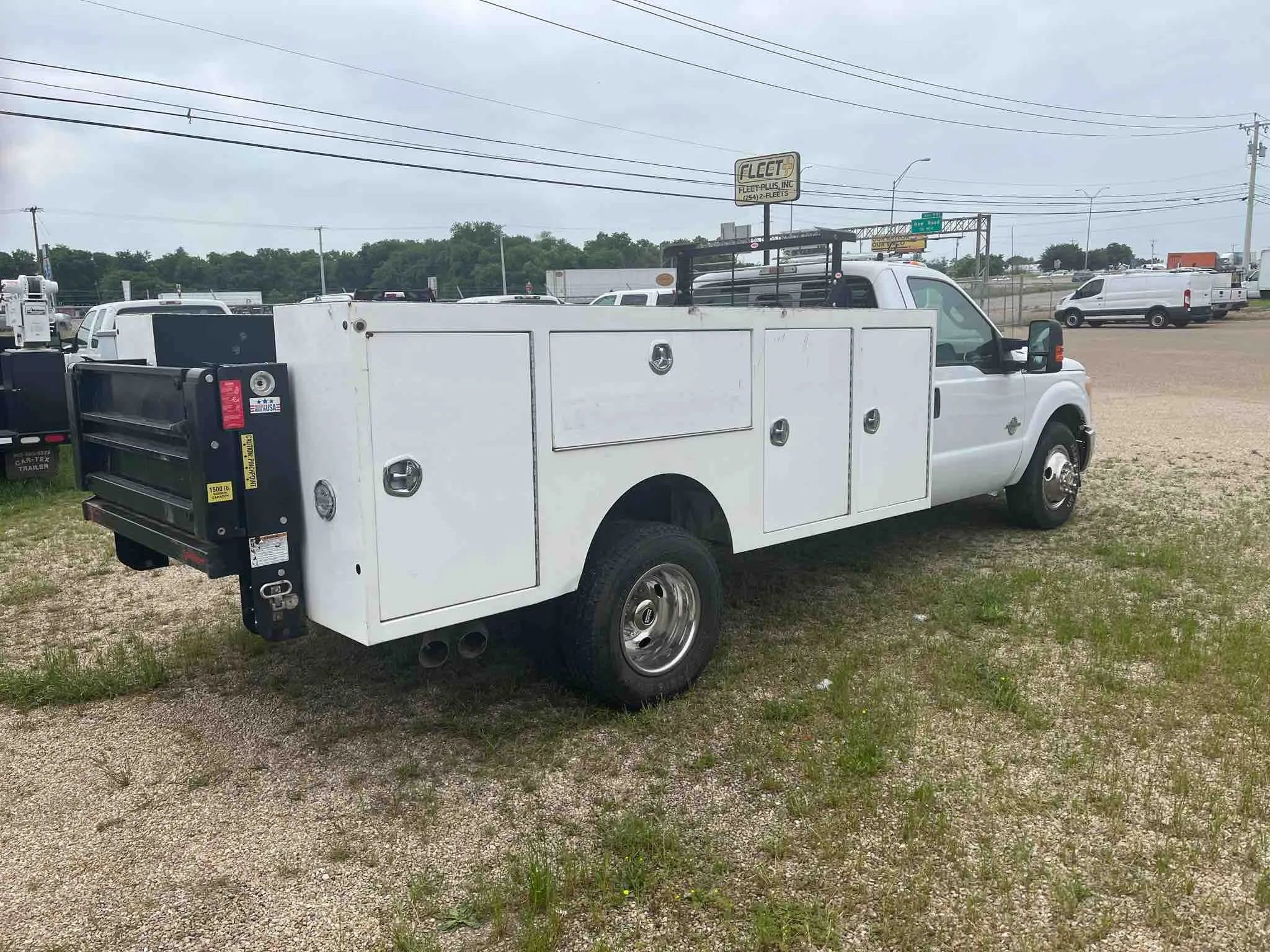 Used 2013 Ford F350 XLT w/ Ambulance Preparation Pkg image 4