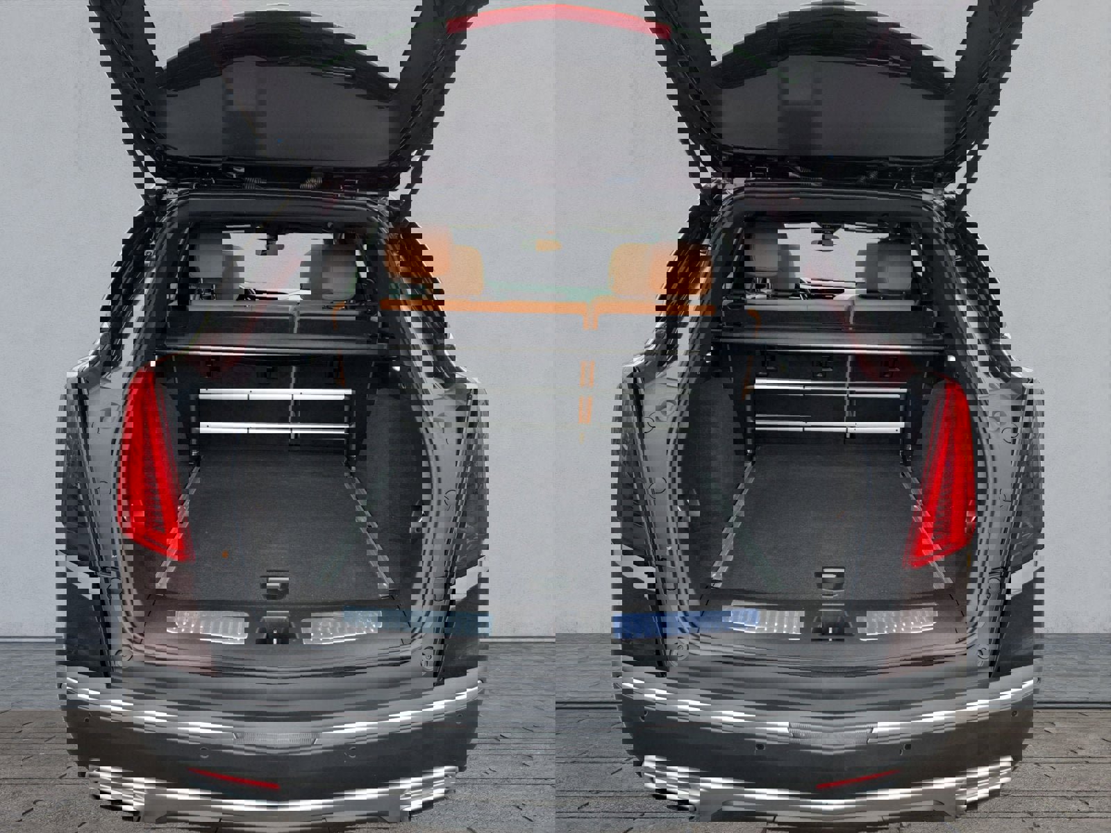 Used 2020 Cadillac XT5 Premium Luxury w/ LPO, Floor Liner Package image 26