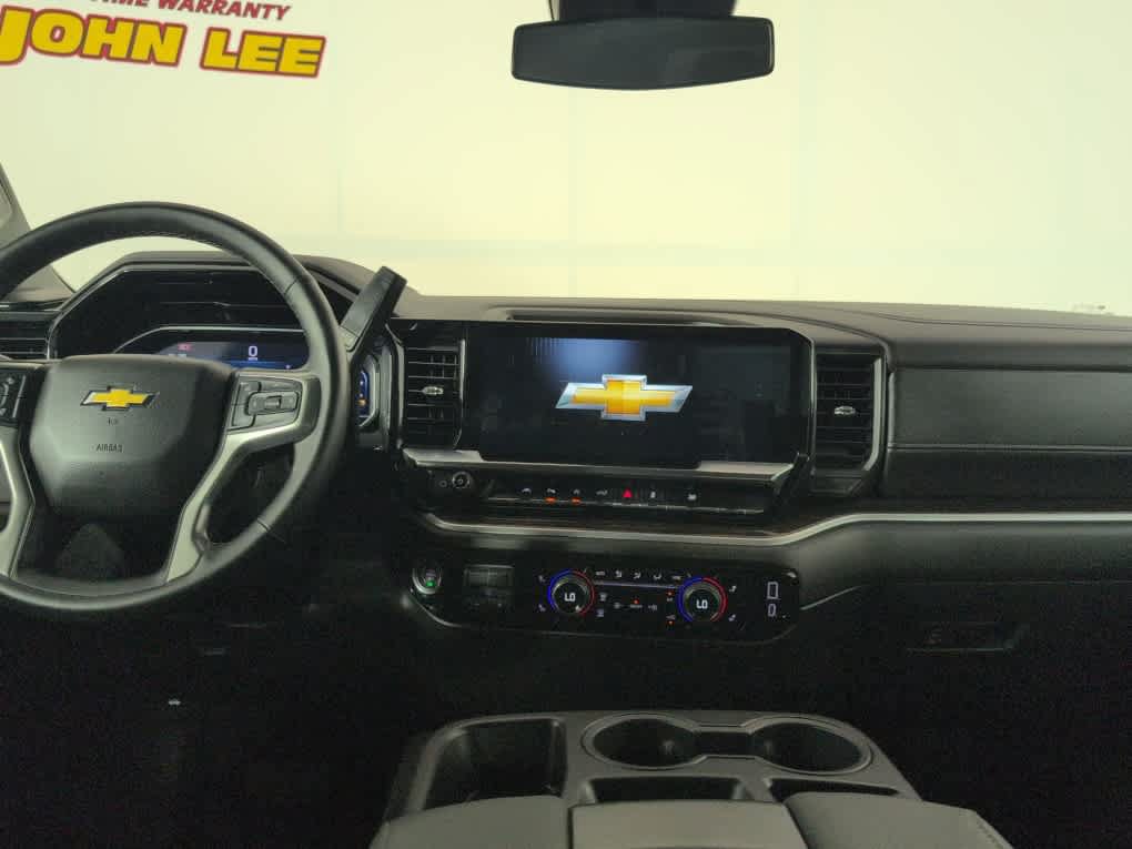 Used 2025 Chevrolet Silverado 1500 LT w/ Safety Package AWD/4WD image 16