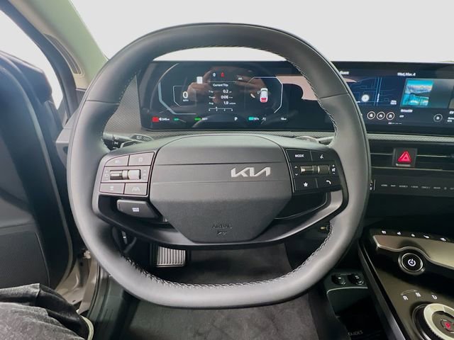 New 2025 Kia EV6 Wind image 11