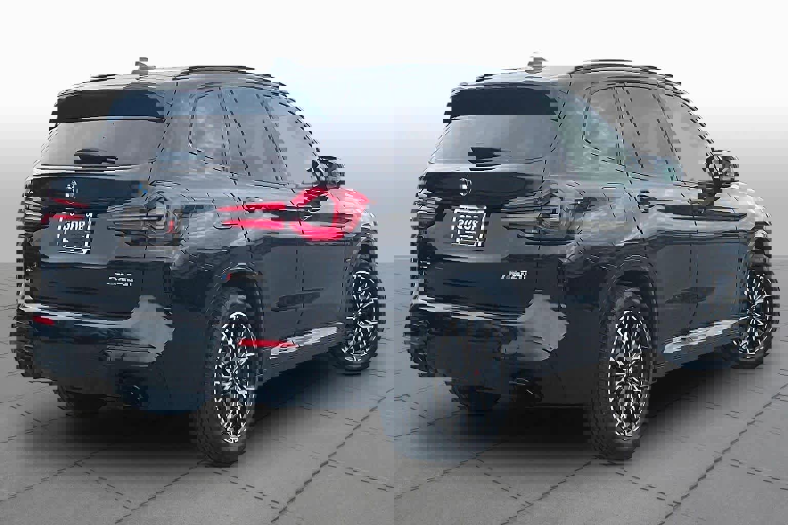 Used 2023 BMW X3 M40i w/ Shadowloine Package image 12