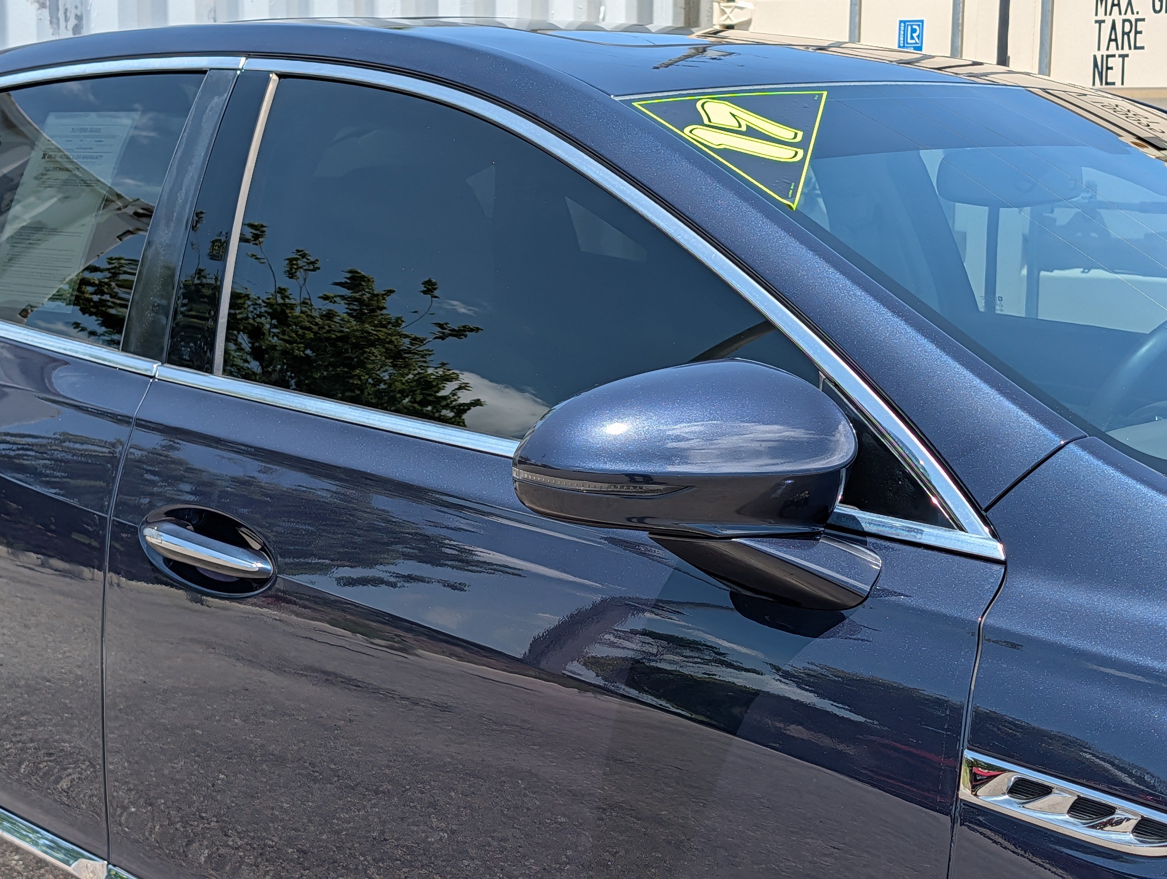 Used 2017 Buick LaCrosse Essence w/ Sun and Shade Package FWD image 10