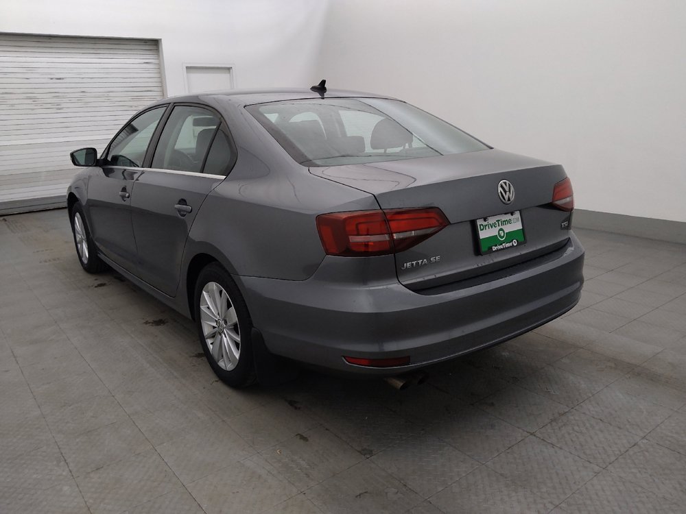 Used 2016 Volkswagen Jetta SE FWD image 5