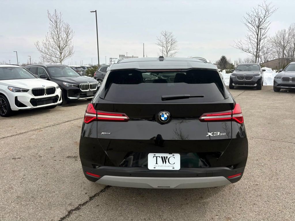 Used 2025 BMW X3 xDrive30i w/ Premium Package image 6