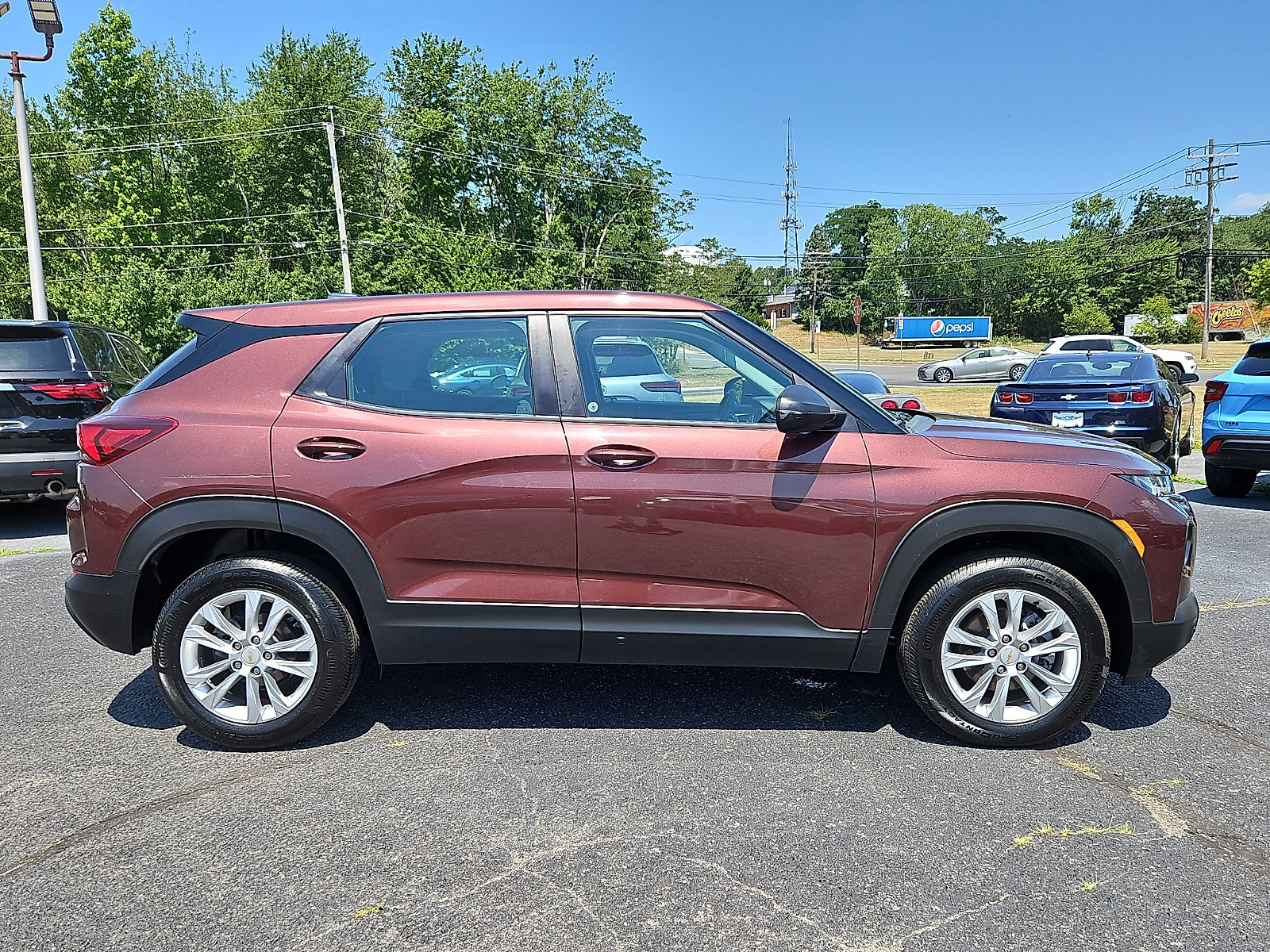 Used 2023 Chevrolet TrailBlazer LS AWD/4WD image 8