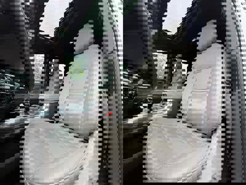 Used 2022 Chevrolet Silverado 1500 LTZ image 7