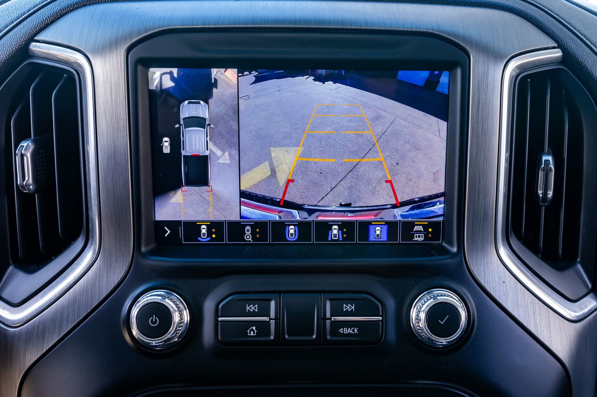 Used 2023 GMC Sierra 2500 Denali w/ Denali Black Diamond Edition image 27