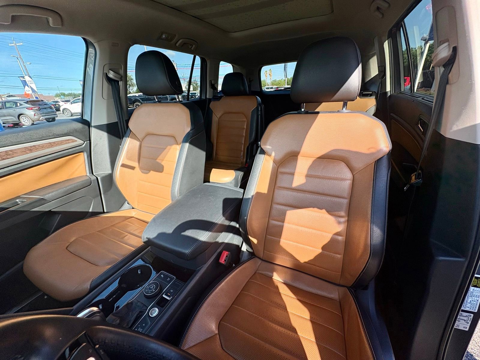 Used 2019 Volkswagen Atlas SEL Premium AWD/4WD image 16