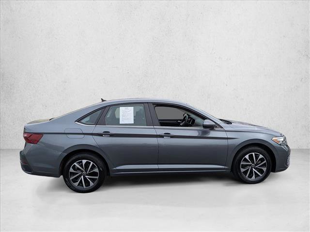 Used 2024 Volkswagen Jetta S image 4