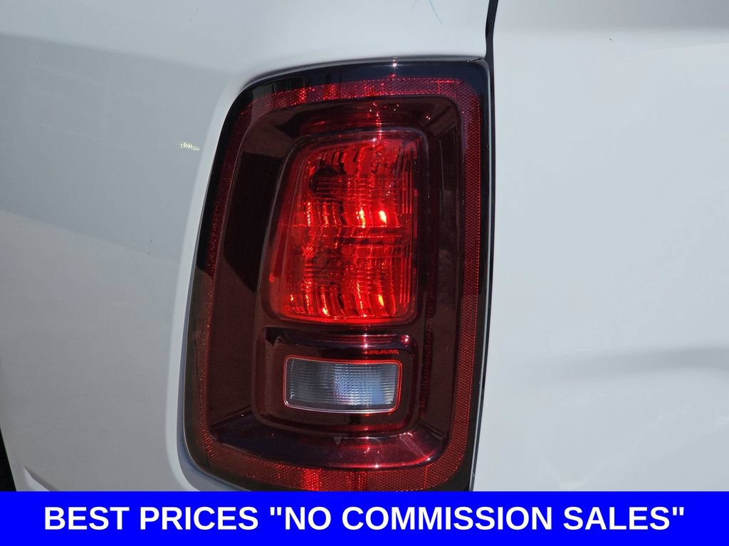 New 2026 RAM 2500 Tradesman w/ Chrome Appearance Group AWD/4WD image 40