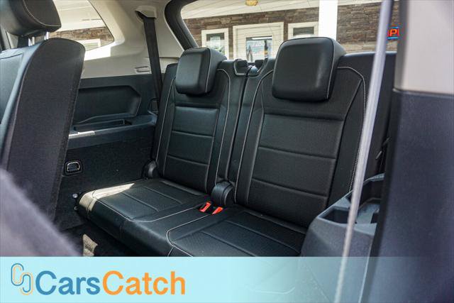 Used 2021 Volkswagen Tiguan SE FWD image 23