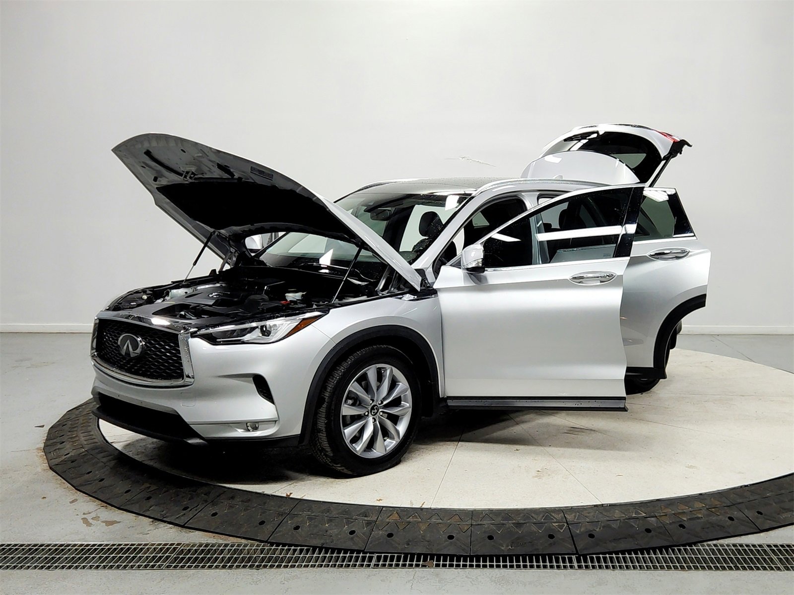 Used 2021 INFINITI QX50 Luxe image 11