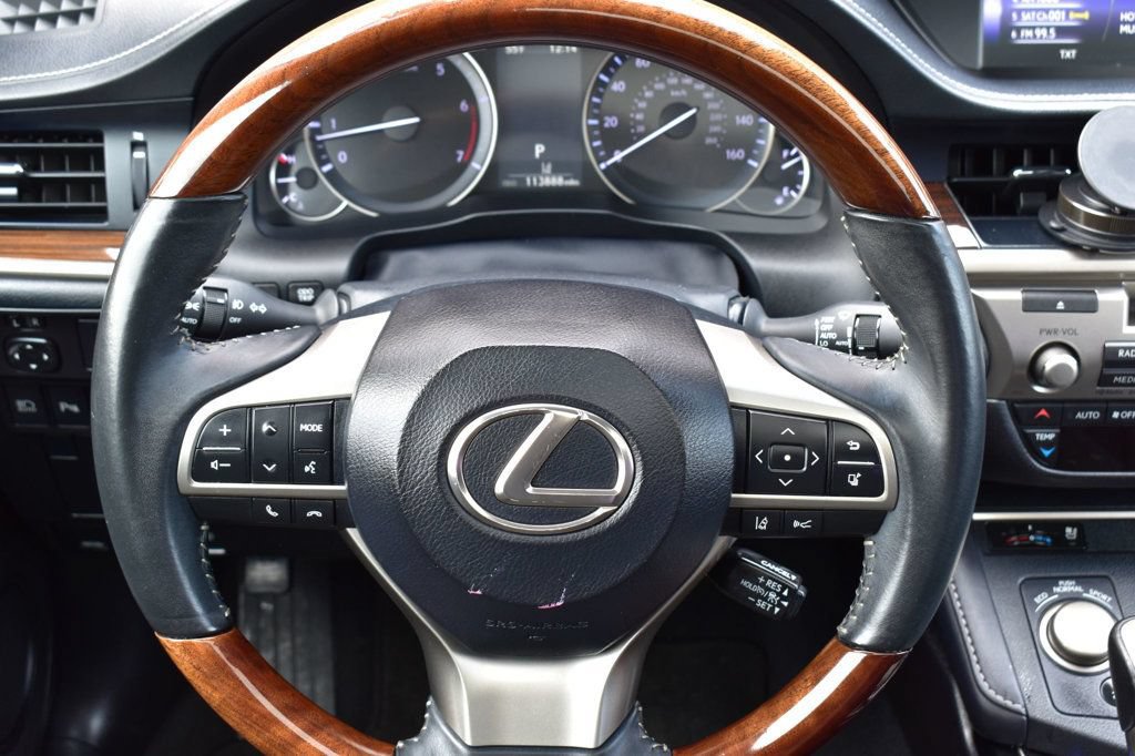 Used 2017 Lexus ES 350 w/ Premium Package FWD image 26