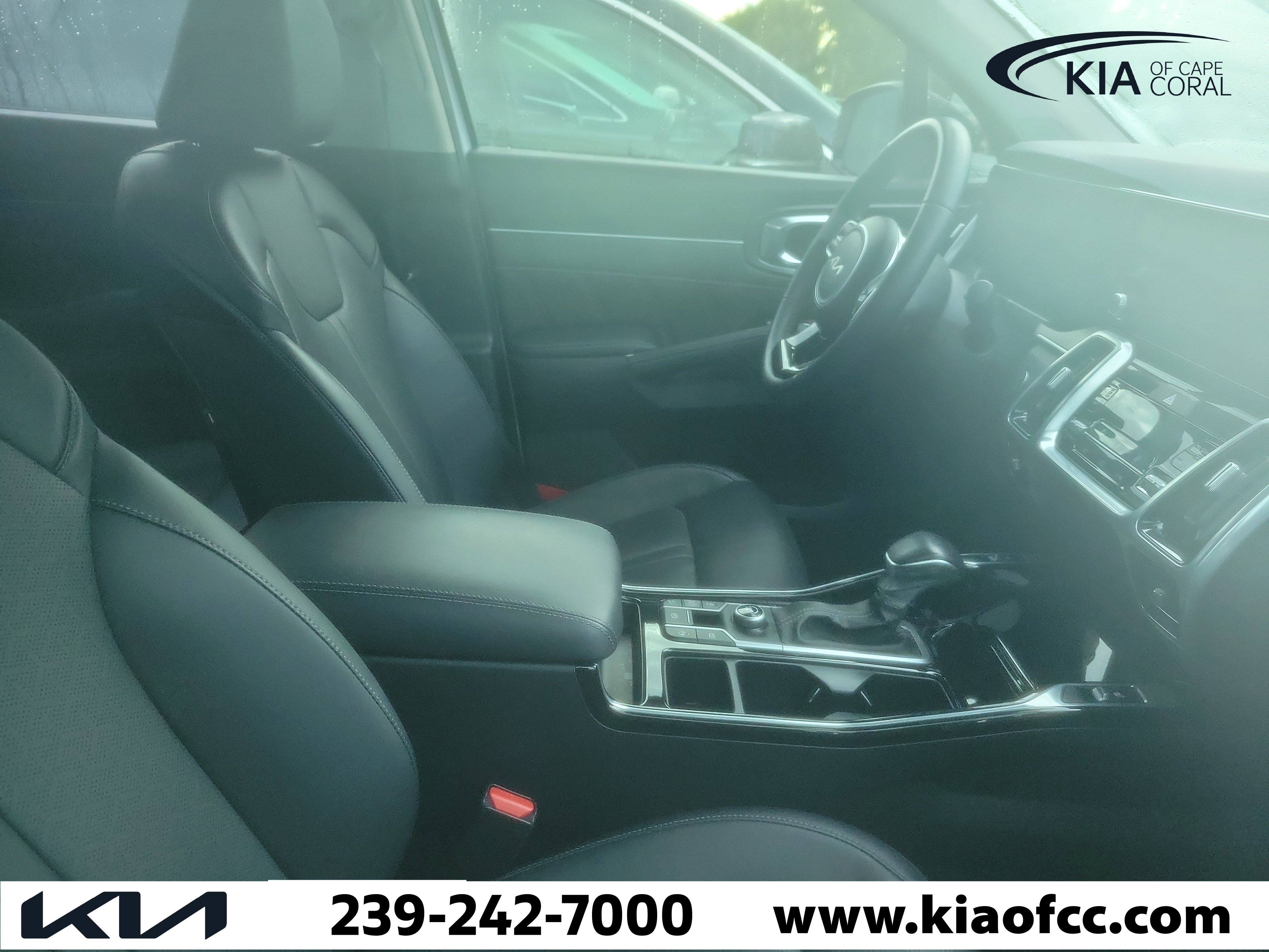 Certified 2023 Kia Sorento SX FWD image 9