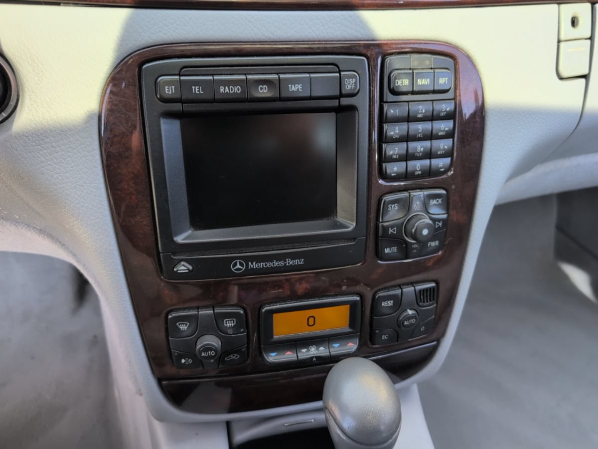 Used 2000 Mercedes-Benz S 500 image 21