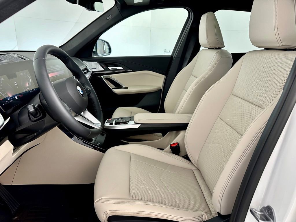 New 2025 BMW X1 xDrive28i w/ Premium Package image 11